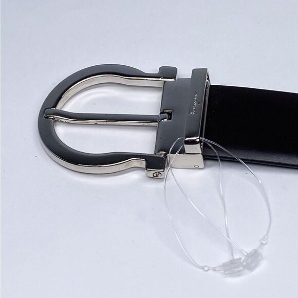 Salvatore Ferragamo Adjustable & Reversible Smooth Leather Buckle Belt size 32 - Picture 5 of 9